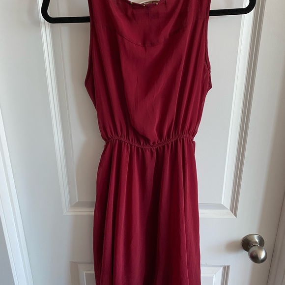 Womens red/maroon dress - size M/L - Picture 3 of 3